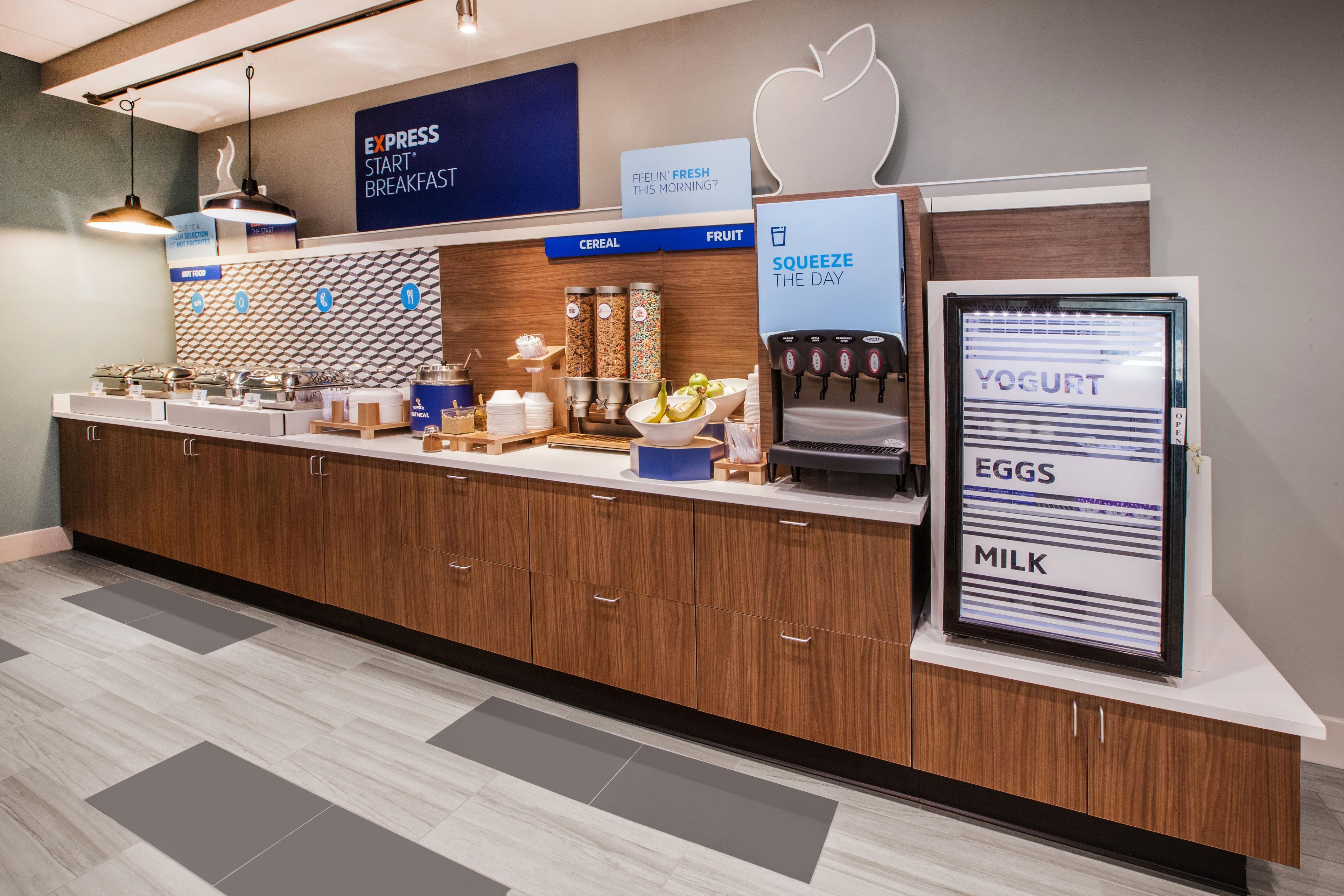 Holiday Inn Express Toronto East, An Ihg Hotel Esterno foto